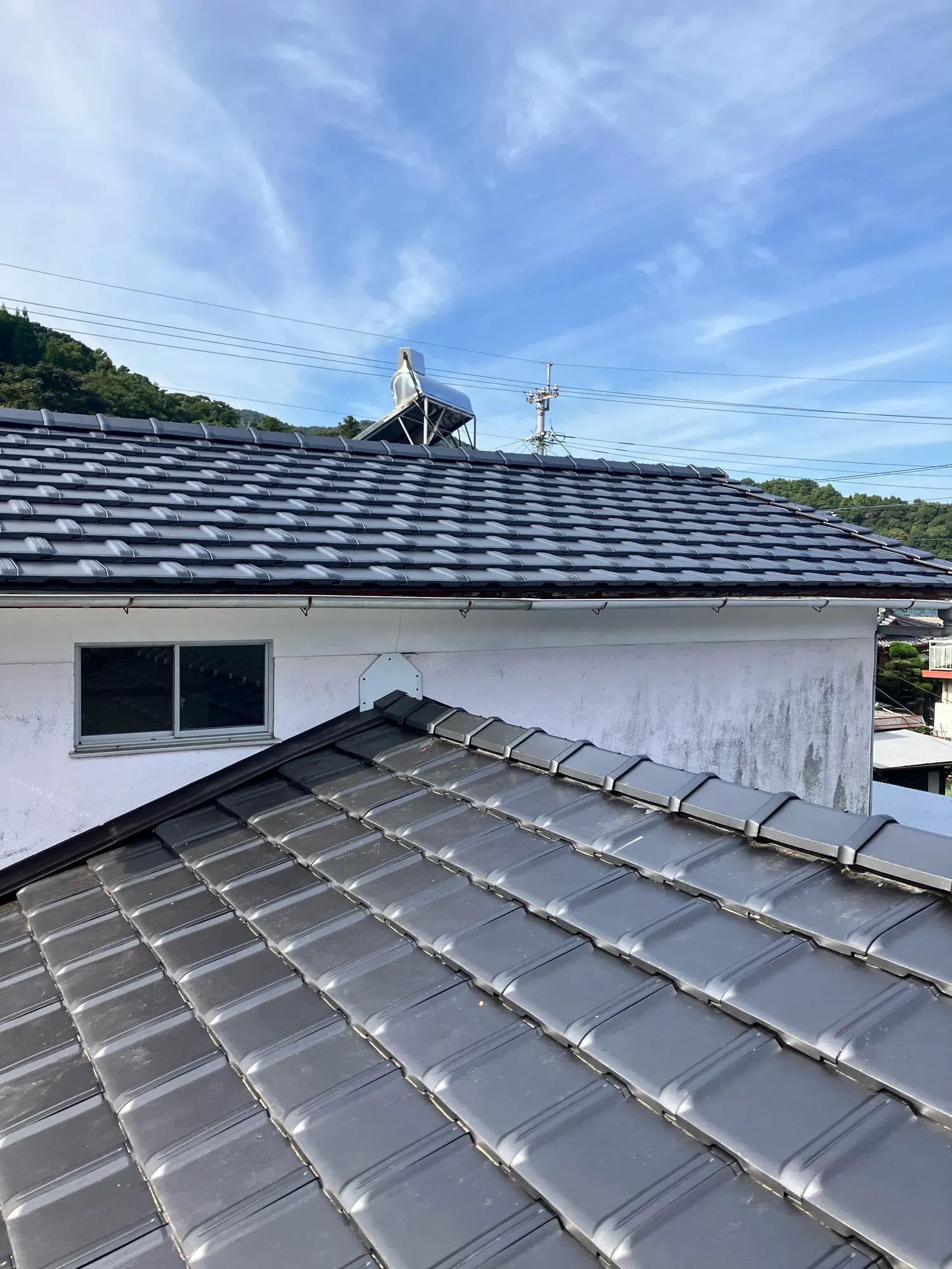 臼杵市　T様邸　屋根葺き替え　瓦 - 施工後