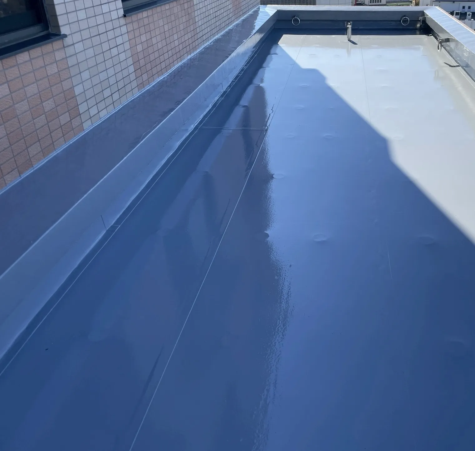 塩ビシート防水のメンテナンスで失敗する理由‼️ - 施工後