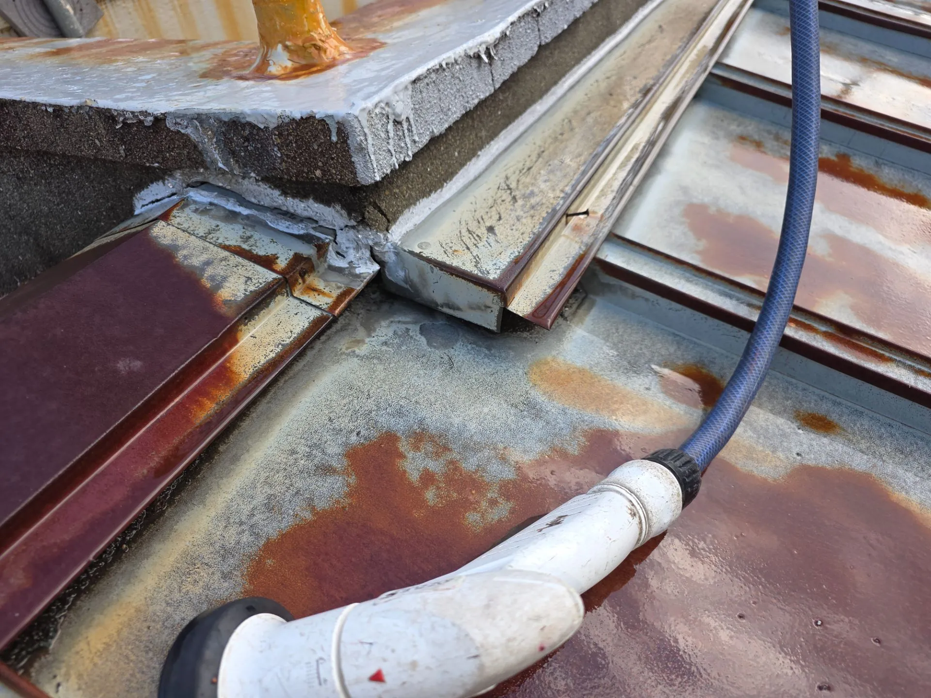 尼崎市 雨漏り修理