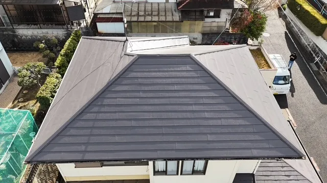 ガルバリウム鋼板屋根カバー工事 - 施工後