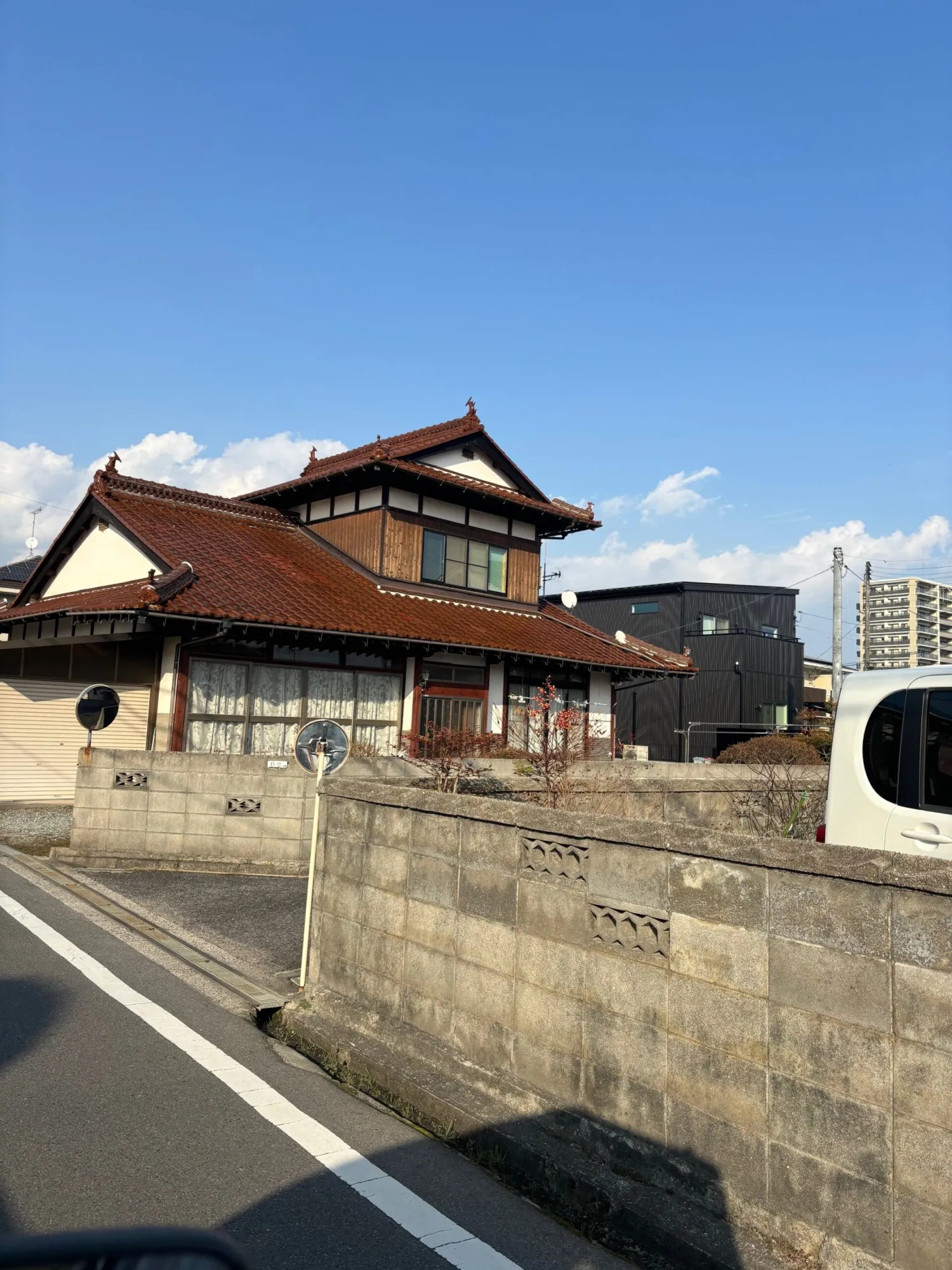 屋根葺き替え工事｜東広島市 Ｔ様邸
